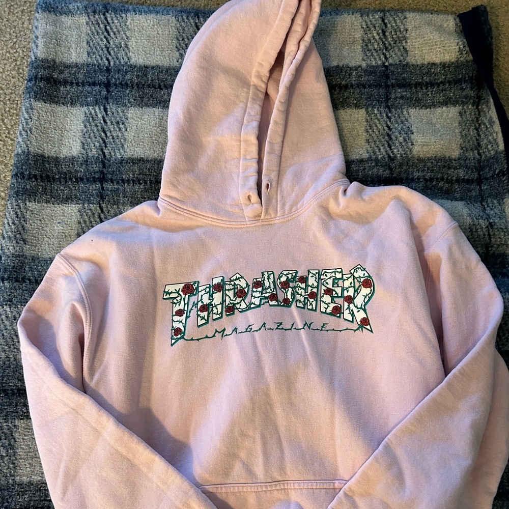 Thrasher hoodie pink size medium
